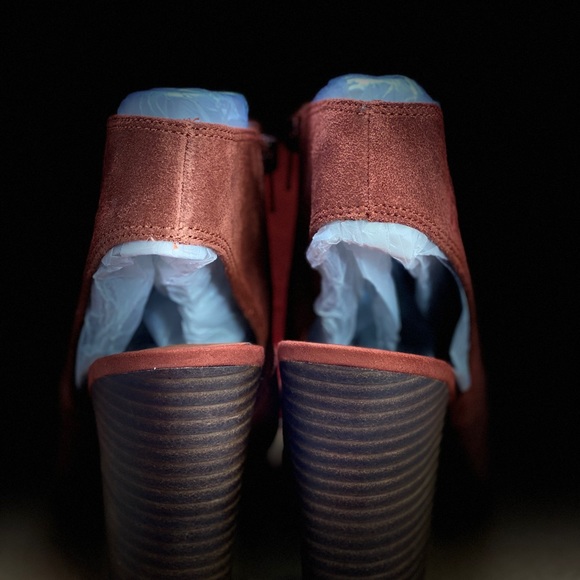 Lucky Brand Open Toe Ankle Boots - Picture 3 of 8